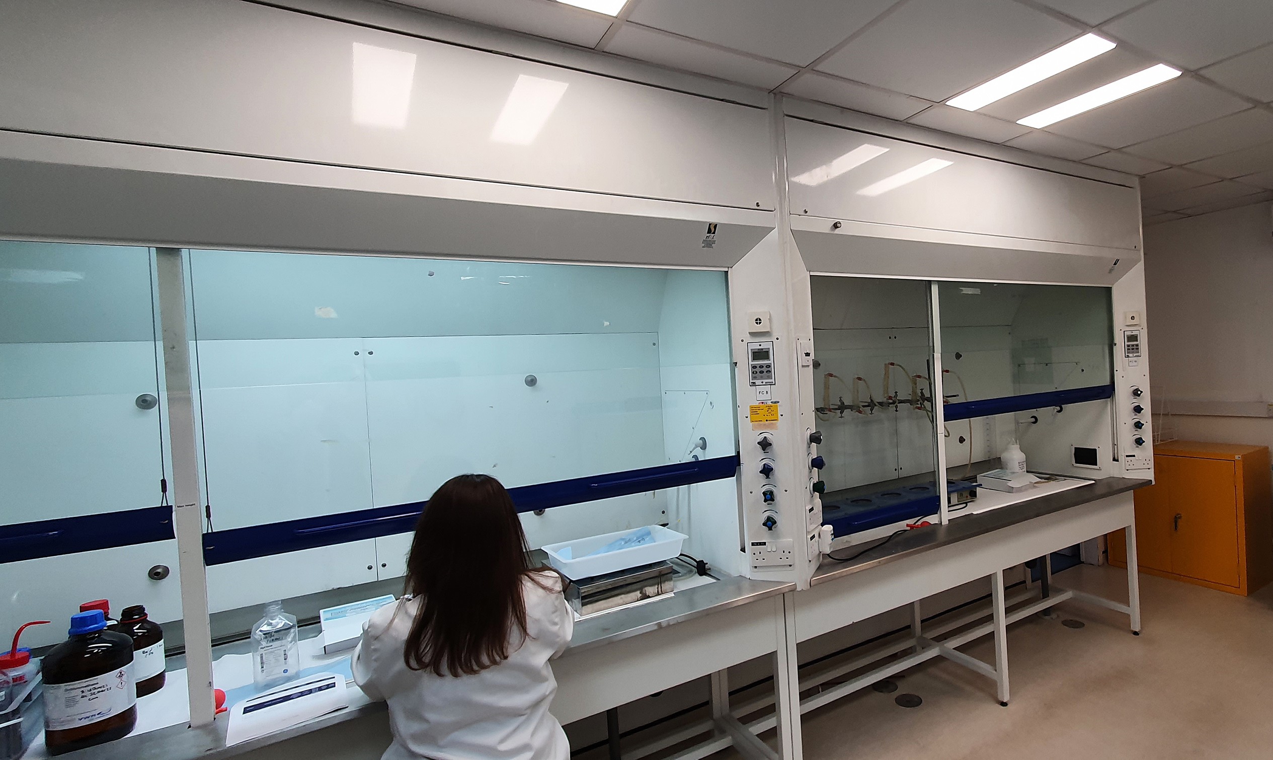 Ducted-Bench-Mounted-Fume-Cupboard Ducted Fume Cupboard